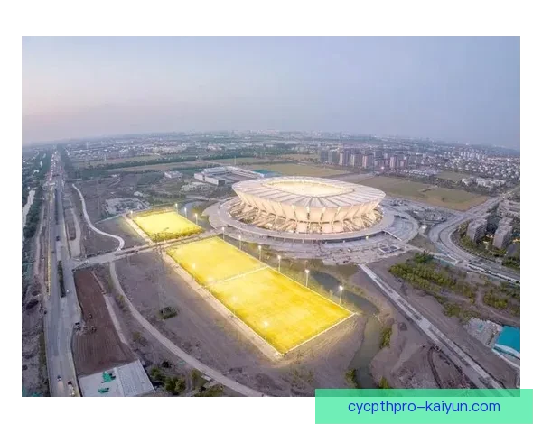 中超球场全景揭秘，展现足球激情与文化交融的全新地标表现亮眼